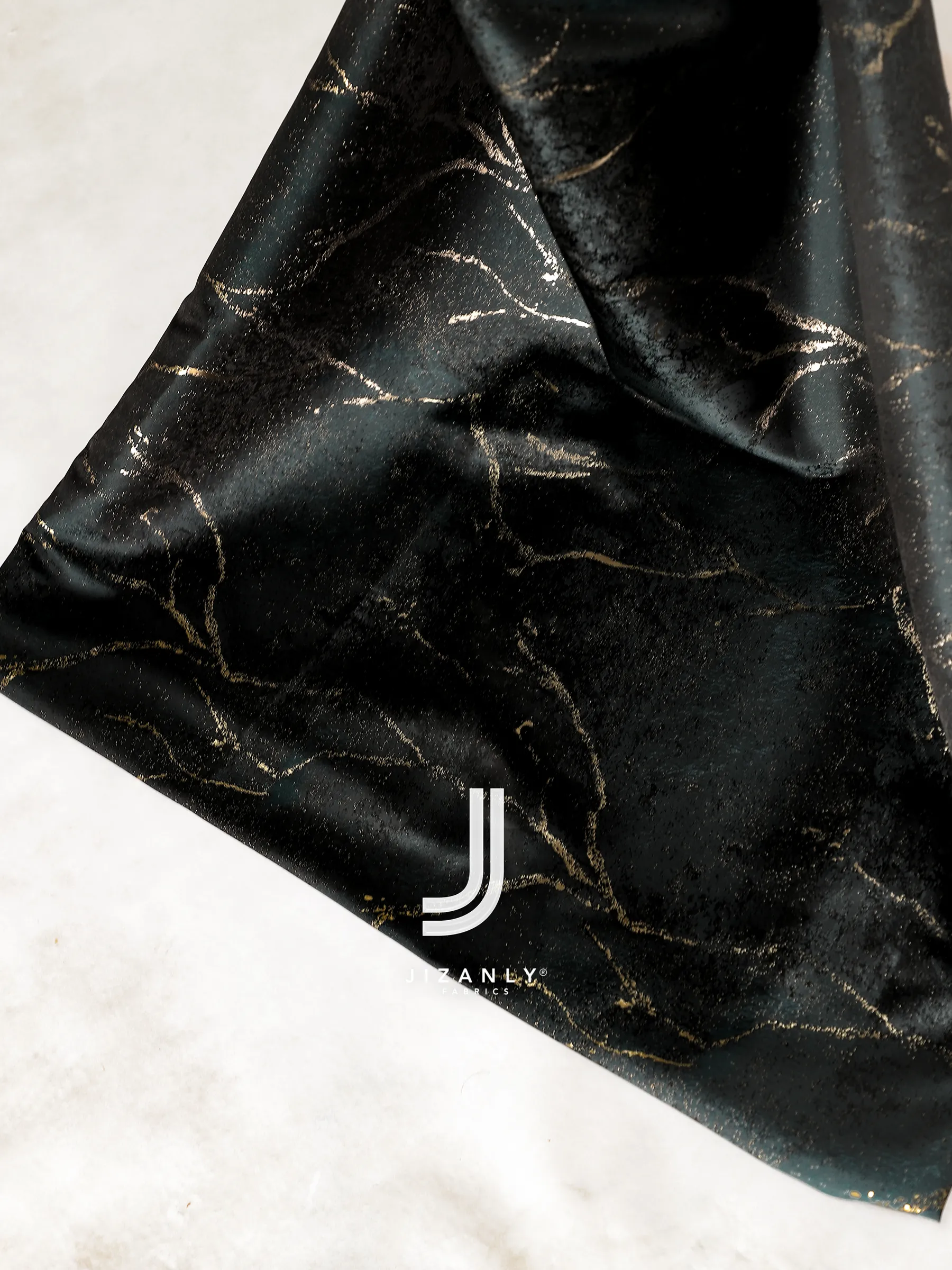 Brocade lamer black gold (marble) - Image 4